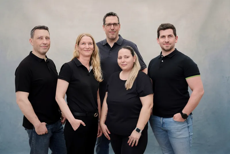 Das Team von UNIQUE Bauelemente